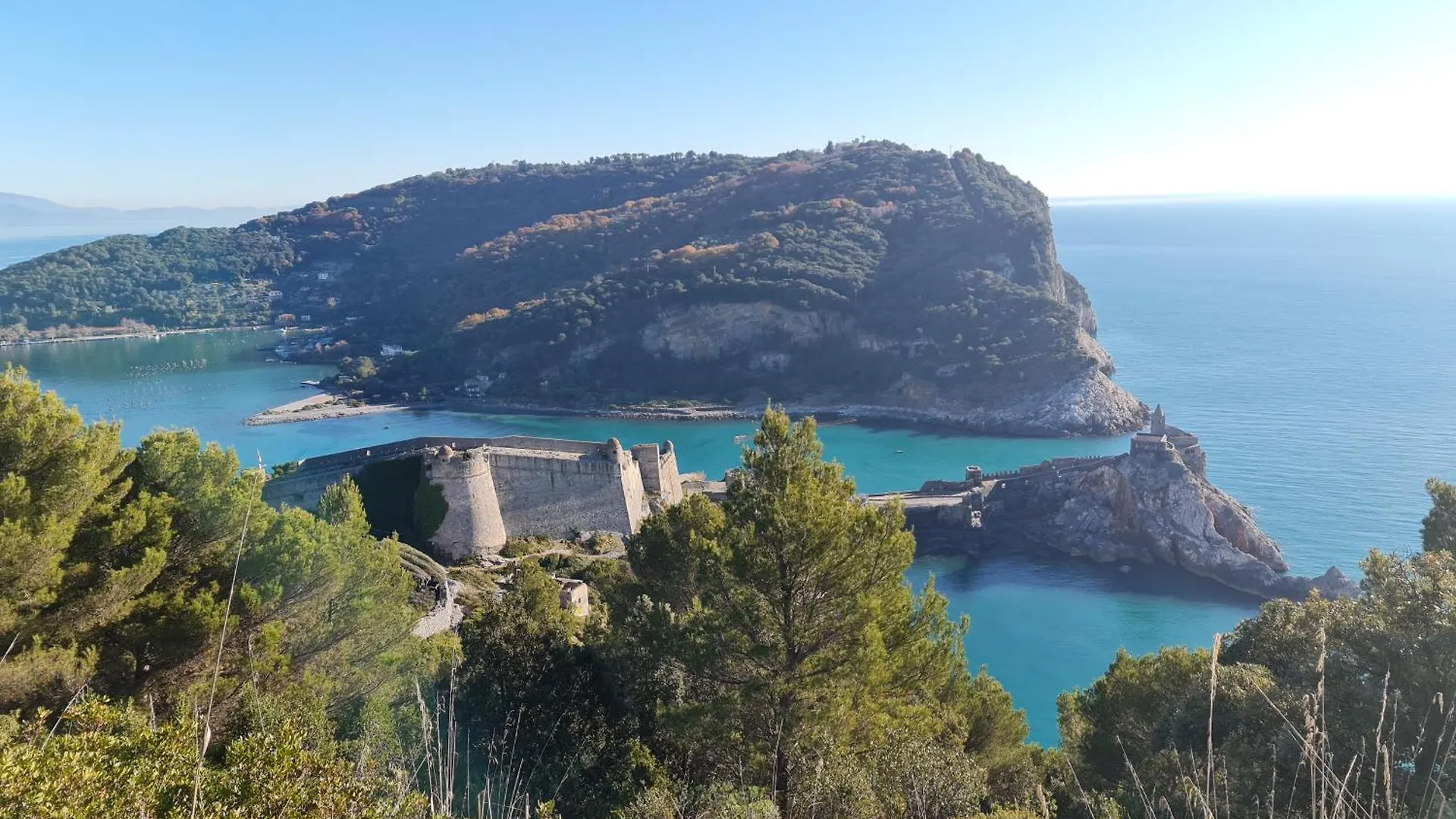 Albergo Genio Porto Venere 2*,  Italia